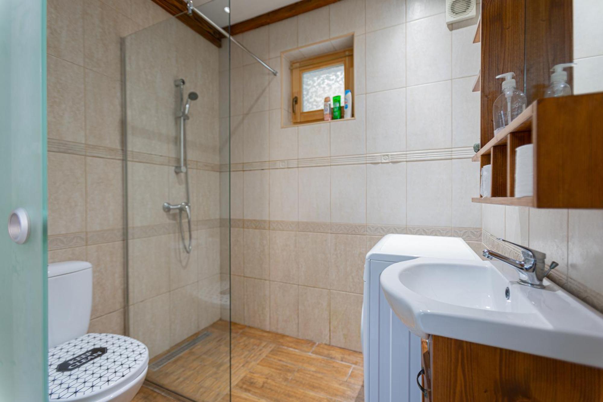 Ferienwohnung Cosy Flat With Balcony Budapest Exterior foto